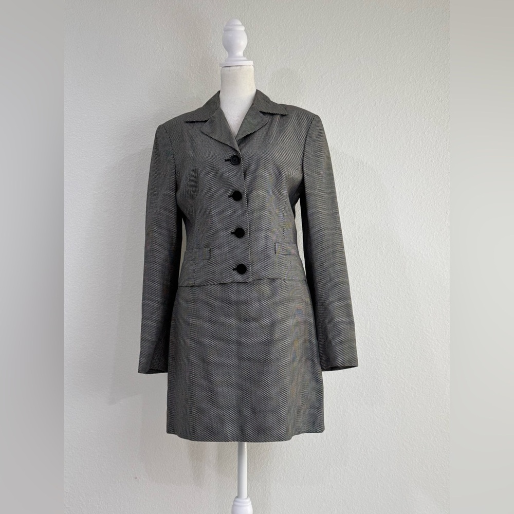 Vintage Bebe San Francisco Skirt Suit Made in USA Size 6 Black White.